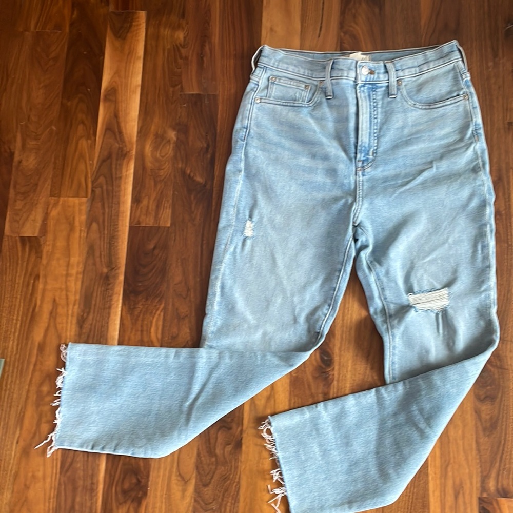 Like new Madewell, light blue Jean, the perfect vintage Jean, size 28